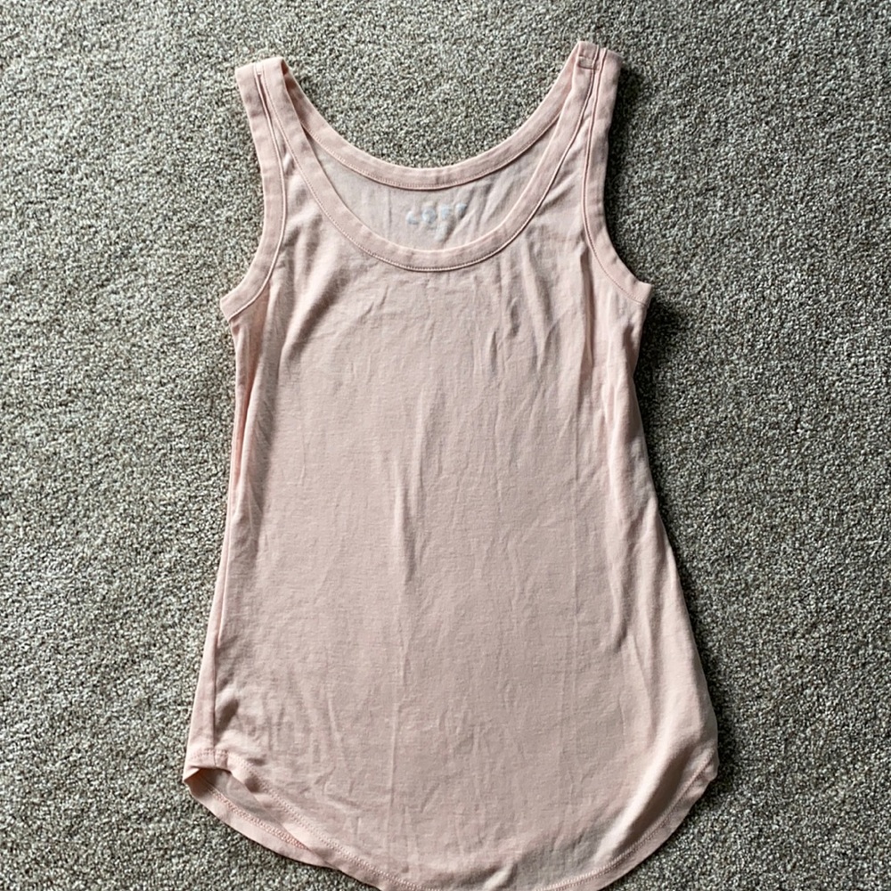 Peach fitted tank
